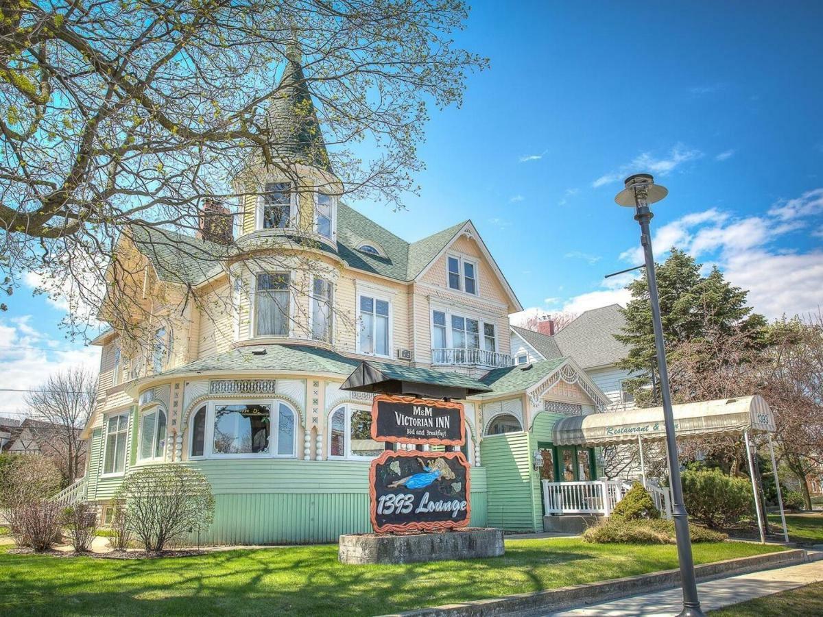 M&M Victorian Bed And Breakfast Marinette Exterior foto